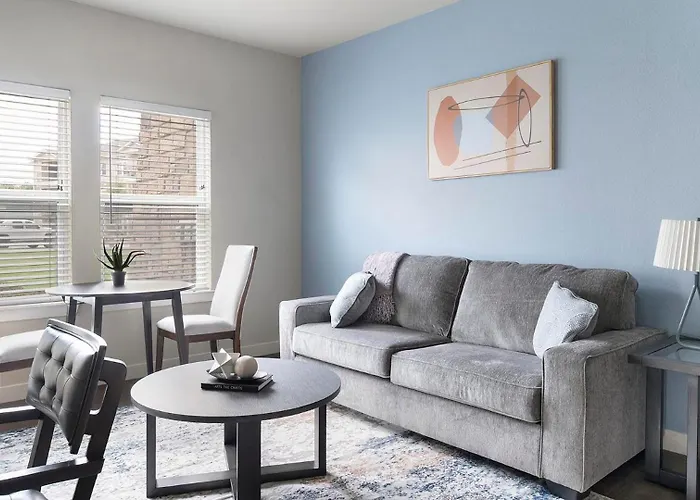 Landing Apartments - The Edge