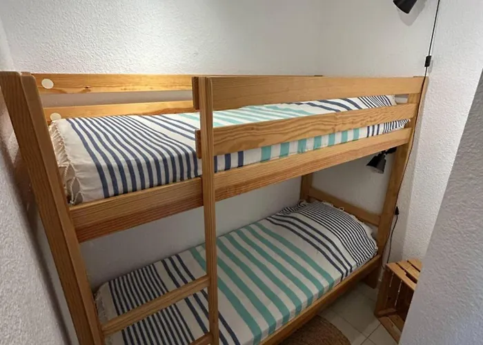 Appartement 4 Couchages Climatise,Piscine Privee,Proche Centre Ville Et Plages