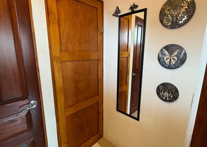 Escazu Modern Apt With 2 Beds & Full Kitchen