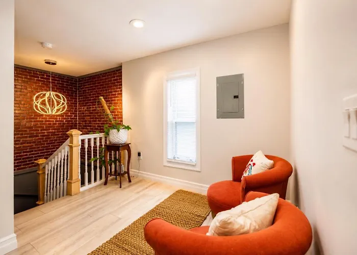 Cozy 2Br Apartment Free Parking Fall River