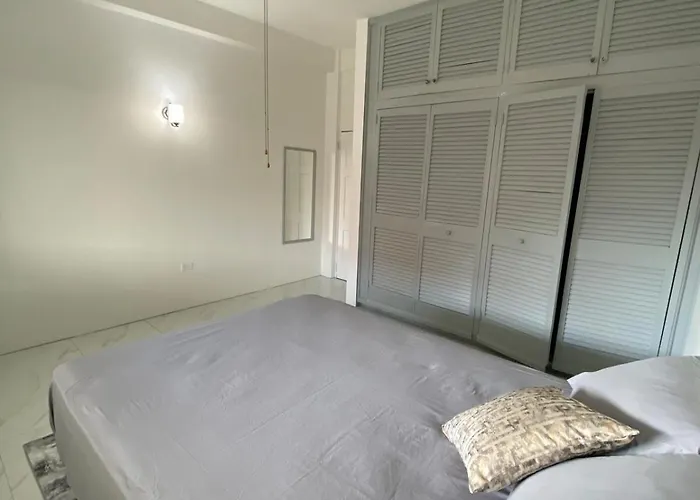 Modern Apartment Near Queens Park Savannah
