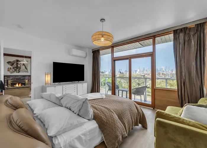 Spectacular Luxury Penthouse With Nyc Skyline View- 10 Minutes To Nyc