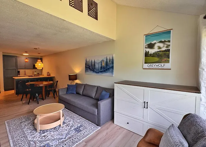 Steps To Lifts! 1Br Fully Renovated