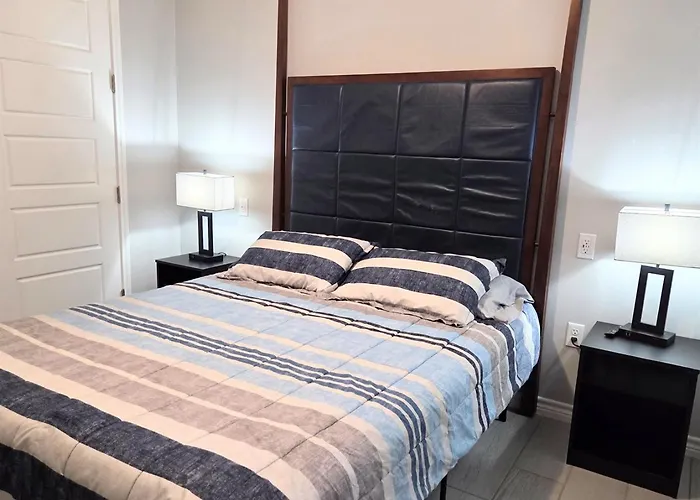Miramar #1 - Modern & Spacious 3Bd35Ba - Wifi