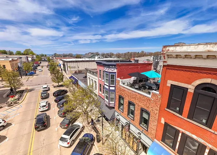 Luxury Downtown South Haven Condo With Rooftop Deck