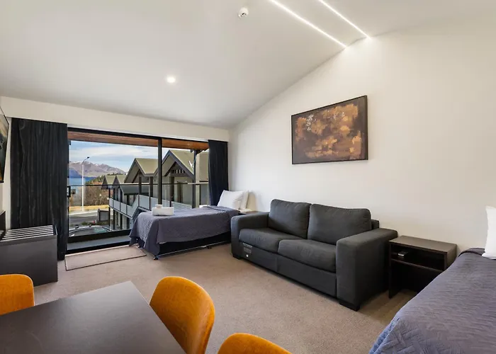 Queenstown Motel Apartments (Adults Only)