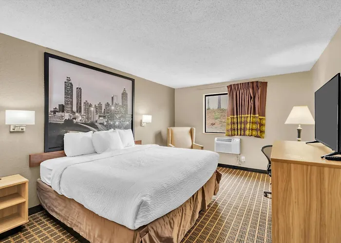 Super 8 By Wyndham Warner Robins