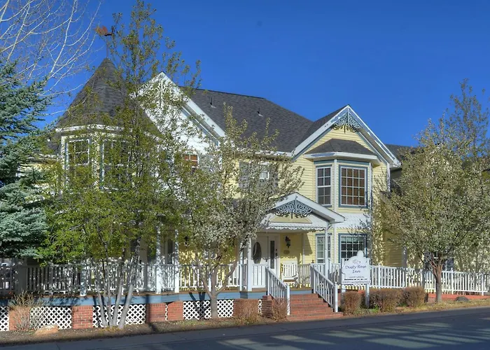 Rose Garden Retreat In Creede Co