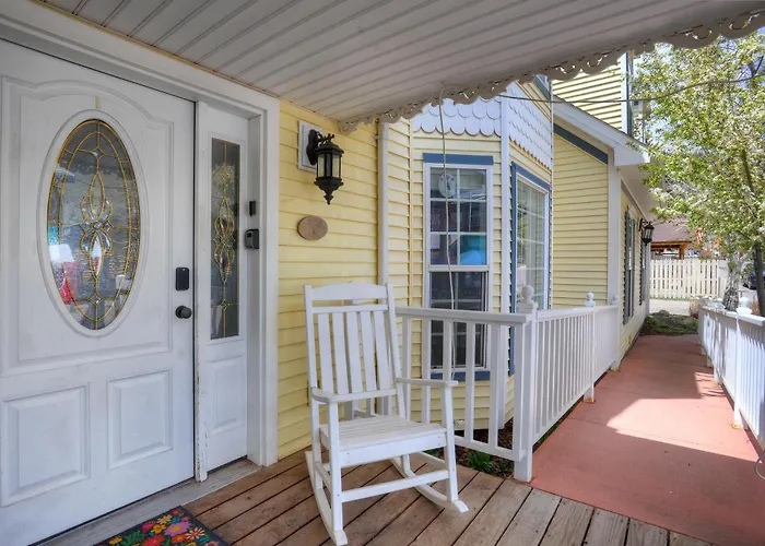 Rose Garden Retreat In Creede Co