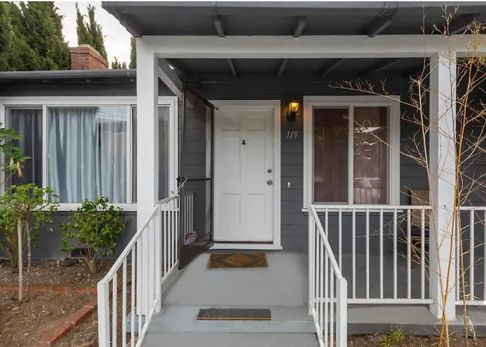 Marbella Lane - 3Br House Dtwn Rwc Parking