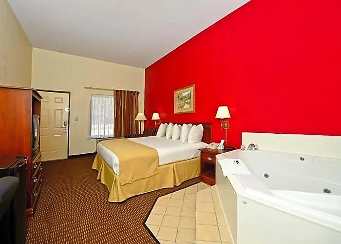 Manchester Heritage Inn & Suites