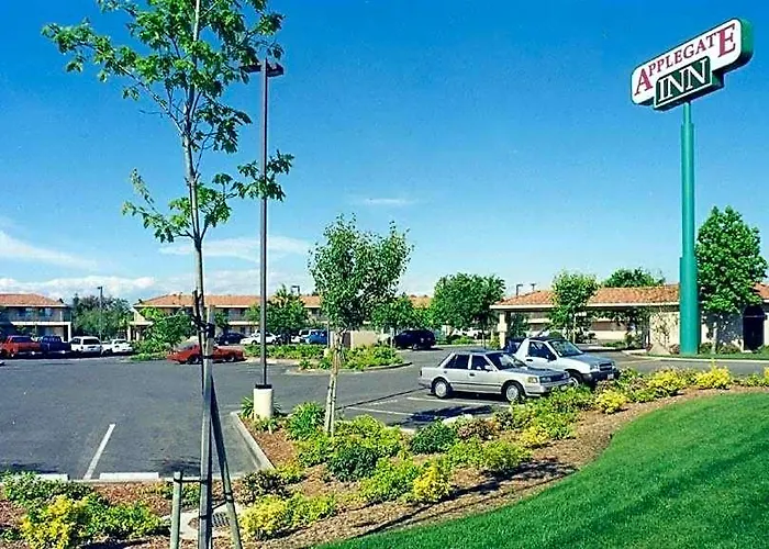 Applegate Inn