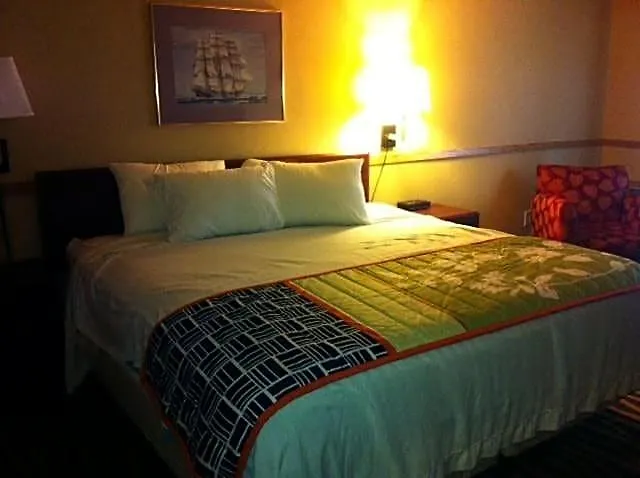 South Tacoma Suites