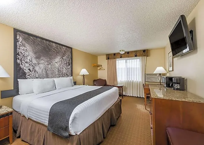 Super 8 By Wyndham Canon City