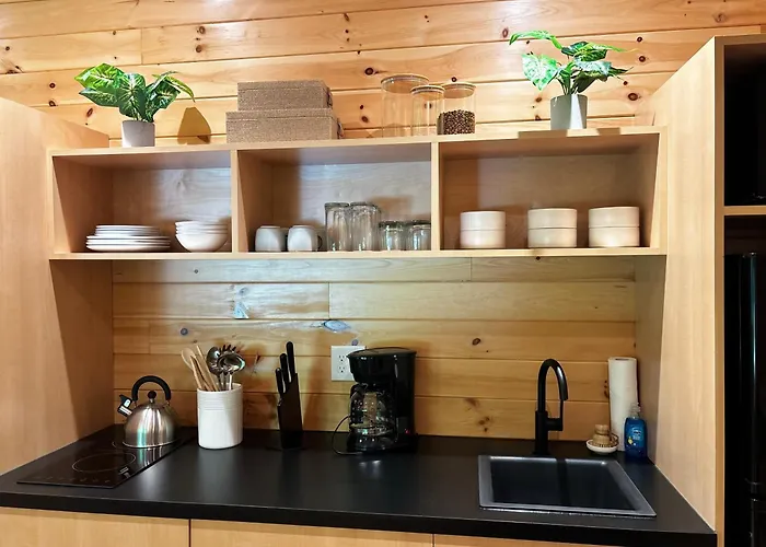 Pine Creek Cabins & Camping Resort