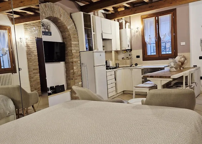 Nell'Antico Ghetto Ebraico By Estense Collection