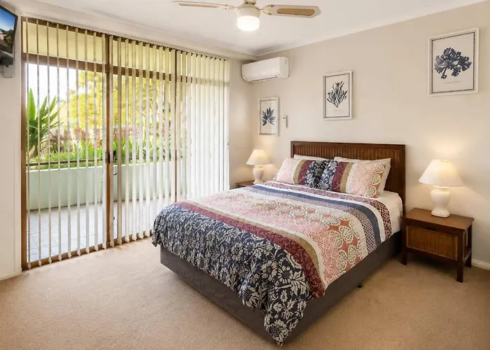 Fathoms 2 - 2Br Beach Resort Apartment