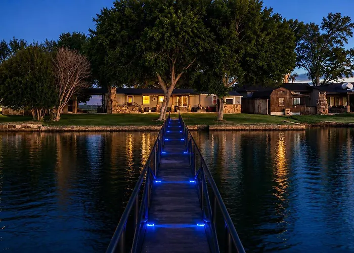 Possum Kingdom Waterfront Retreat W/ Pier, Bar