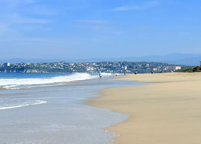 La Aurora Puerto Escondido