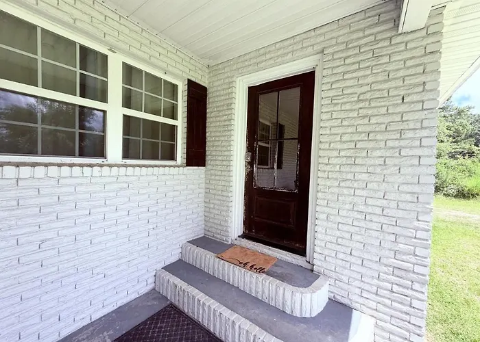 Farm House Stay With Soaking Tub And Hot Tub Barn