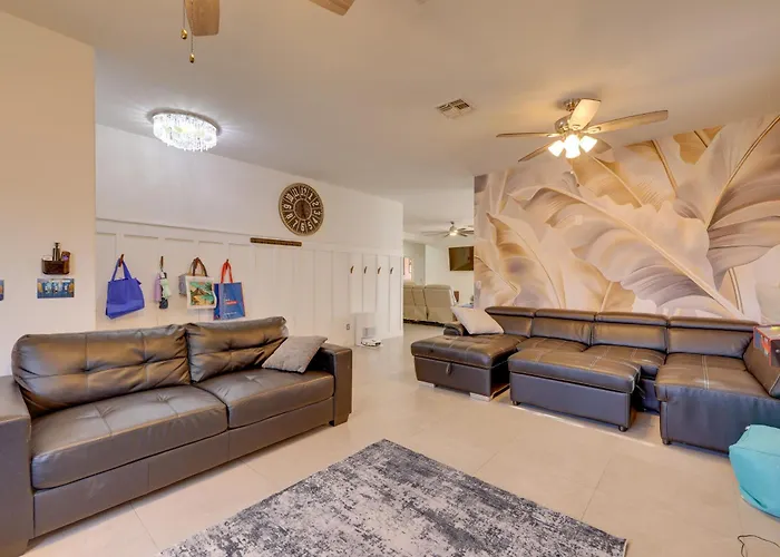 Family Home W/ Community Perks In Peoria