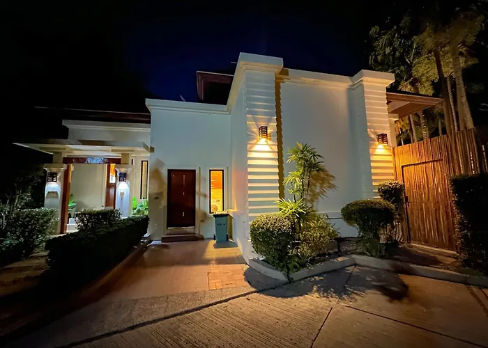 Lily Villa Stunning Villa With A Beautiful Pool