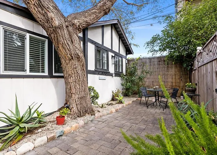 Santa Barbara Beach Cottage