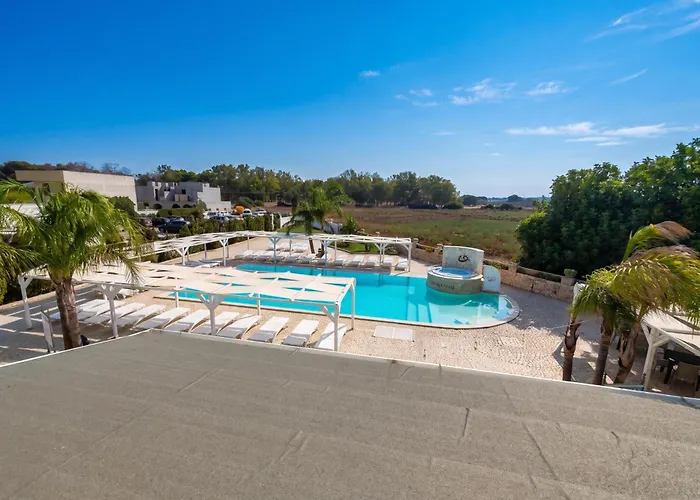 Pino Resort With Shared Pool