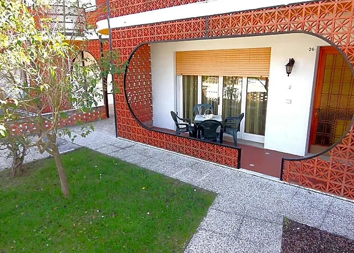 Villa In Caorle With Pool Near Beach