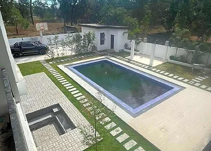 Mana De Qasa Beach House