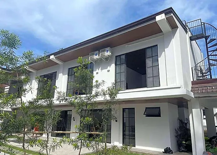 Mana De Qasa Beach House