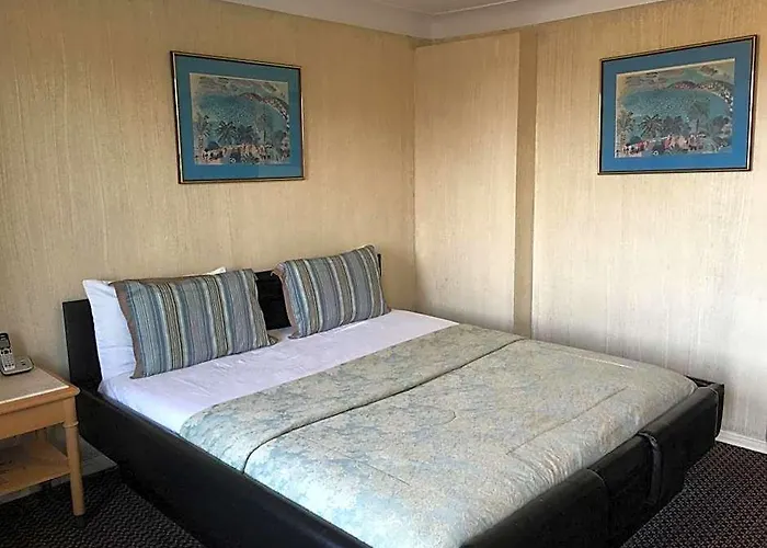 Mayflower Motel