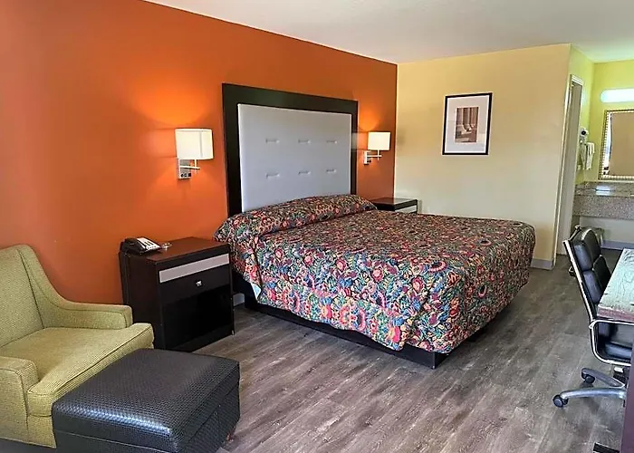 Liberty Inn - Collins