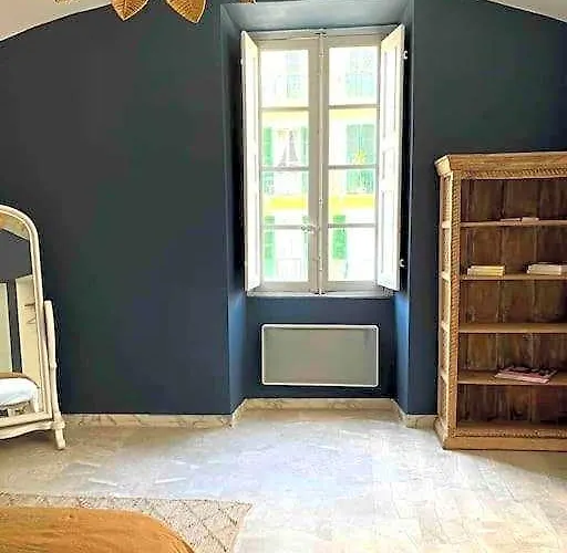 83M2 De Charme Au Coeur De La Cite Imperiale