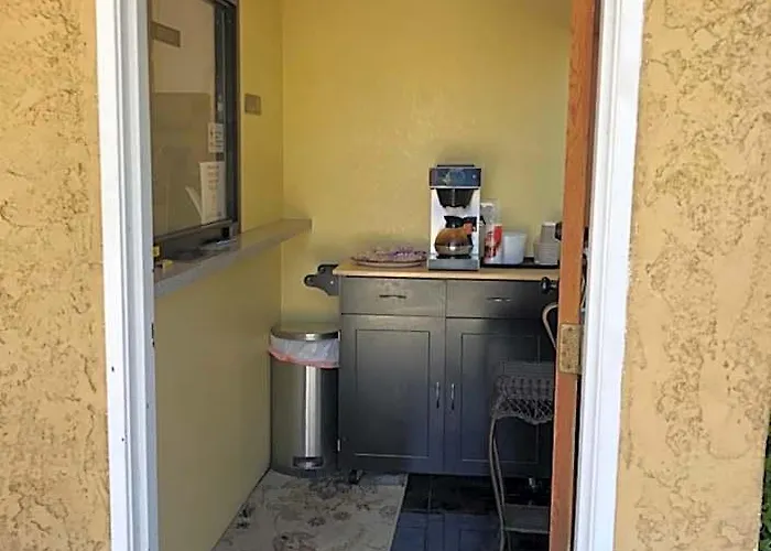 Glendora Motel