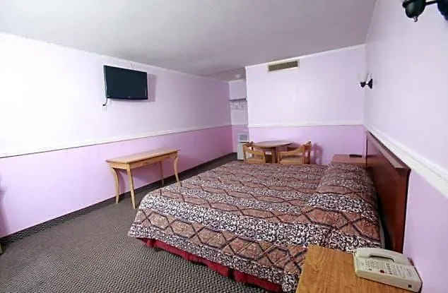 Meadowbrook Motor Lodge