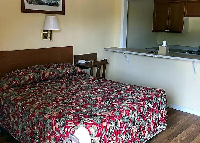 Country Host Inn