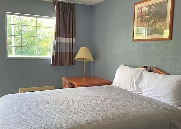 Deerfield Inn