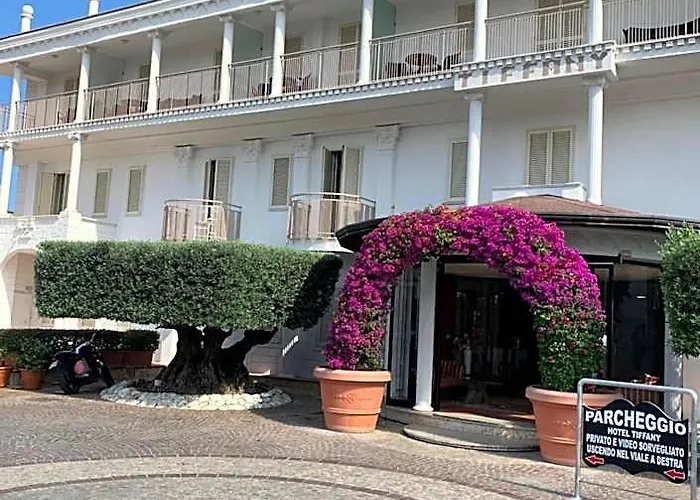 Hotel Tiffany Varcaturo