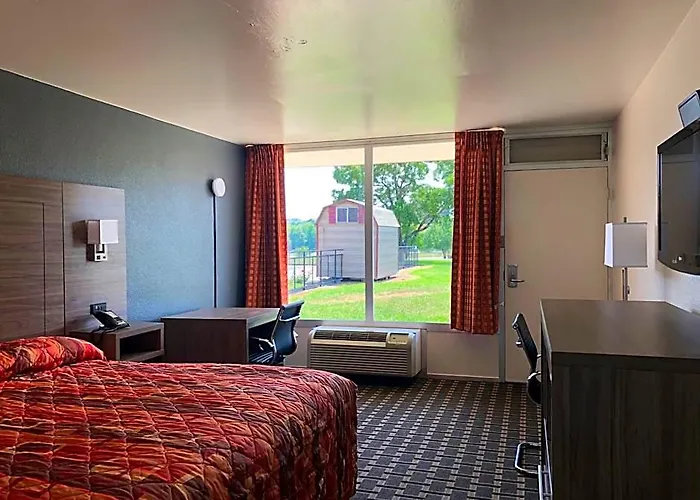Mid Continent Inn