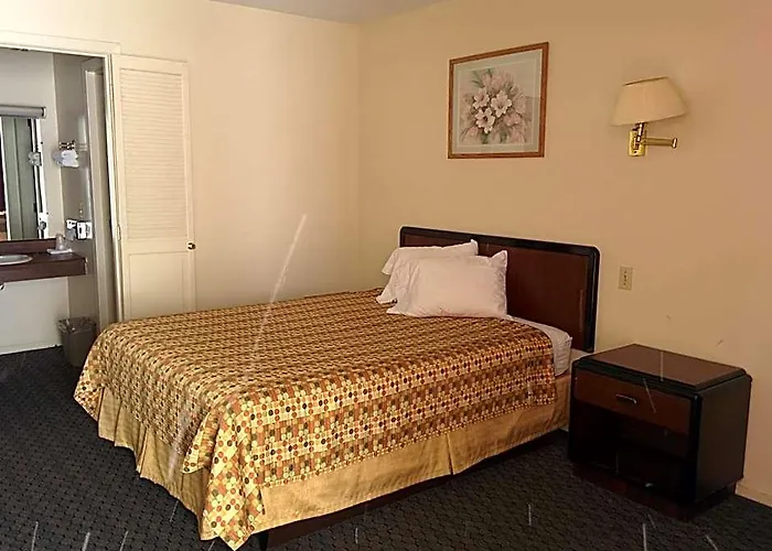 Economy Inn Toledo-Perrysburg
