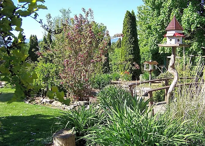 Bavarian Orchard Motel