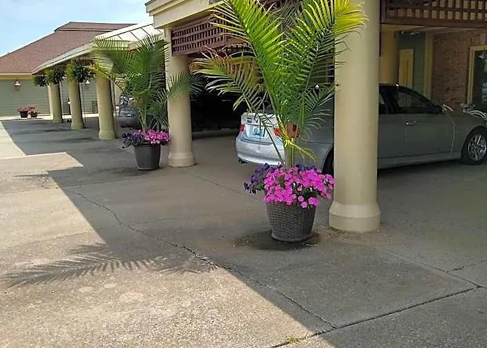 Southern Comfort Suites