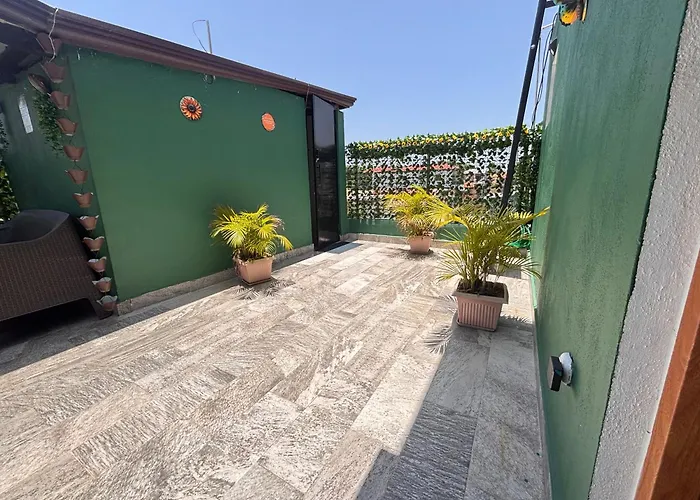 Lovely Tiny Studio