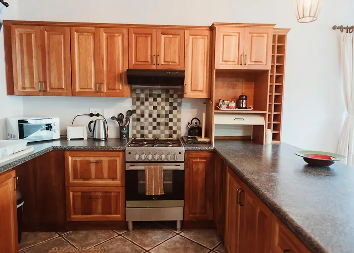 Wildecrest & Ripplemead, Amblewood Guesthouse