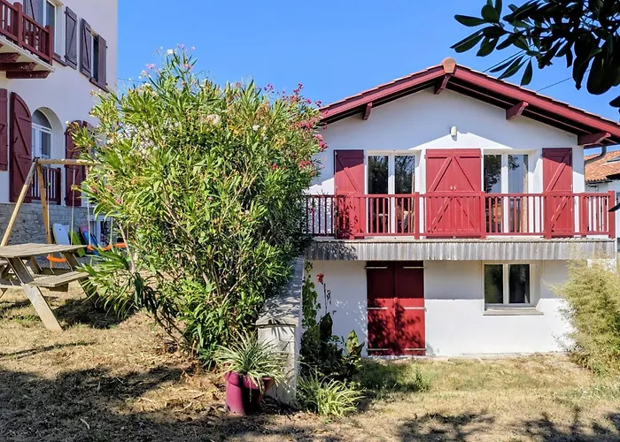 Biarritz appartement 2 adultes, 2 enfants à proximité immédiate des plages et des commerces