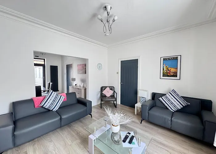Edith Haven Tynemouth Fabulous Coastal Holiday Home With Free Onstreet Parking