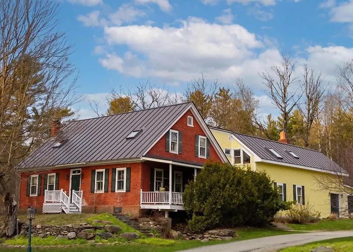 1820 House - Vt Charm + Modern Comforts + Hot Tub