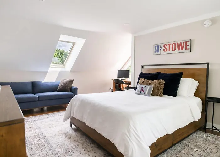 1820 House - Vt Charm + Modern Comforts + Hot Tub