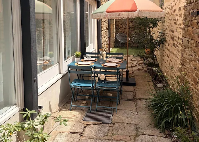 Ty Guenhael Petite Maisonnette Avec Exterieur Intra-Muros Proche Port De Vannes